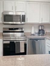 654 Haven Pl, Unit 654 in Tarpon Springs, FL - Building Photo - Building Photo