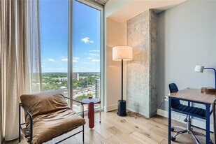 48 Unit 1806 Ave in Austin, TX - Building Photo
