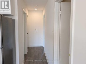 16 Melbourne Ave in St Catharines, ON - Building Photo - Building Photo