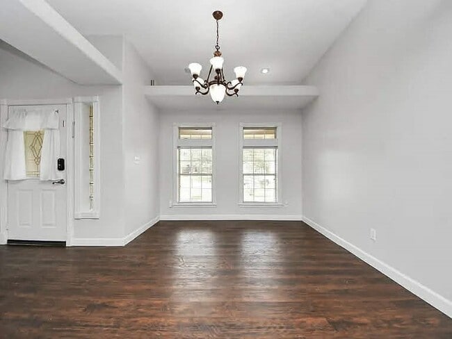 property at 204 Audubon Woods Ct