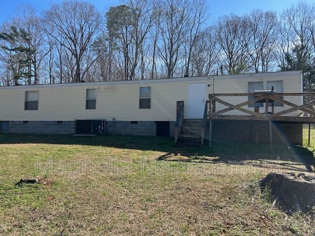101 Caudle Ln in Henderson, NC - Building Photo - Building Photo