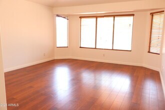5375 W Kaler Cir in Glendale, AZ - Building Photo - Building Photo