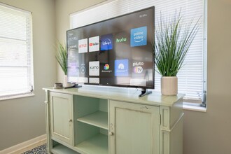 620 SE 47th St in Cape Coral, FL - Foto de edificio - Building Photo