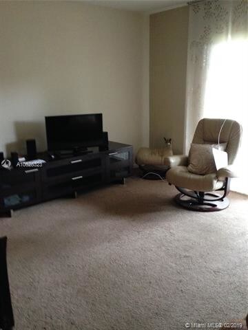 10403 N Kendall Dr-Unit -A in Miami, FL - Foto de edificio - Building Photo