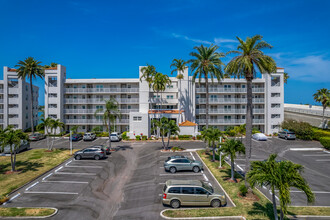 Bahia Vista in St. Petersburg, FL - Building Photo - Building Photo