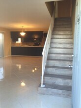 1350 Torrance Blvd, Unit A in Torrance, CA - Building Photo - Building Photo