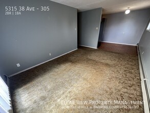 5315-5338 38 Ave in Taber, AB - Building Photo - Building Photo