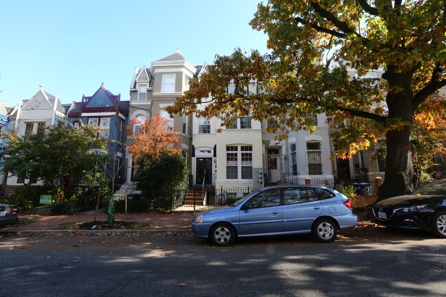 620 8th St NE in Washington, DC - Building Photo - Building Photo
