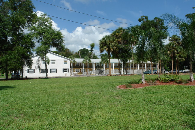 Lexington Apartments in DeLand, FL - Foto de edificio - Building Photo