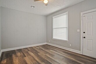 3124 NW 30th St in Oklahoma City, OK - Foto de edificio - Building Photo