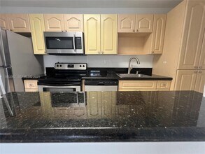 4660 NW 79th Ave in Doral, FL - Building Photo - Building Photo