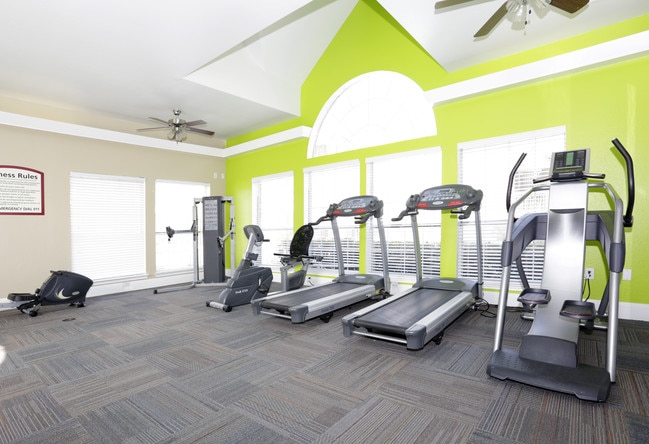 Mission Fairways in Mesquite, TX - Foto de edificio - Interior Photo