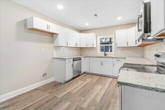 1211 North St in Smithfield, NC - Building Photo - Building Photo