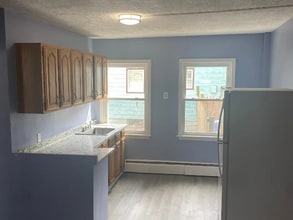 162 Wilcox St in New Britain, CT - Building Photo - Building Photo