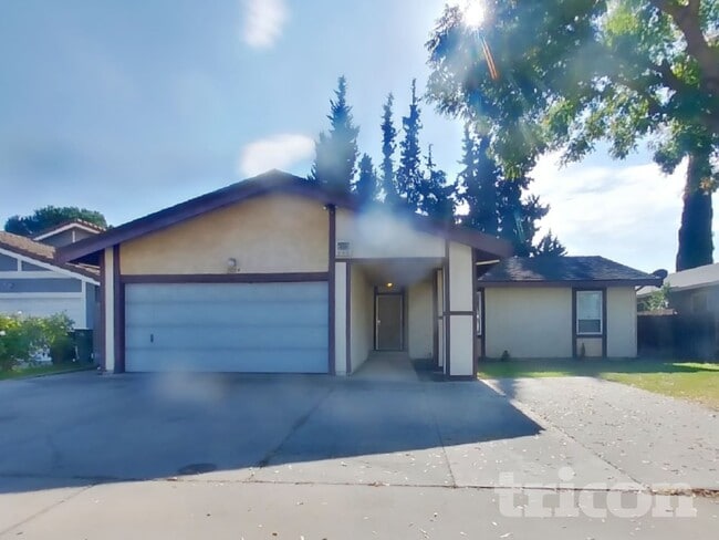 property at 2024 Bavil Dr