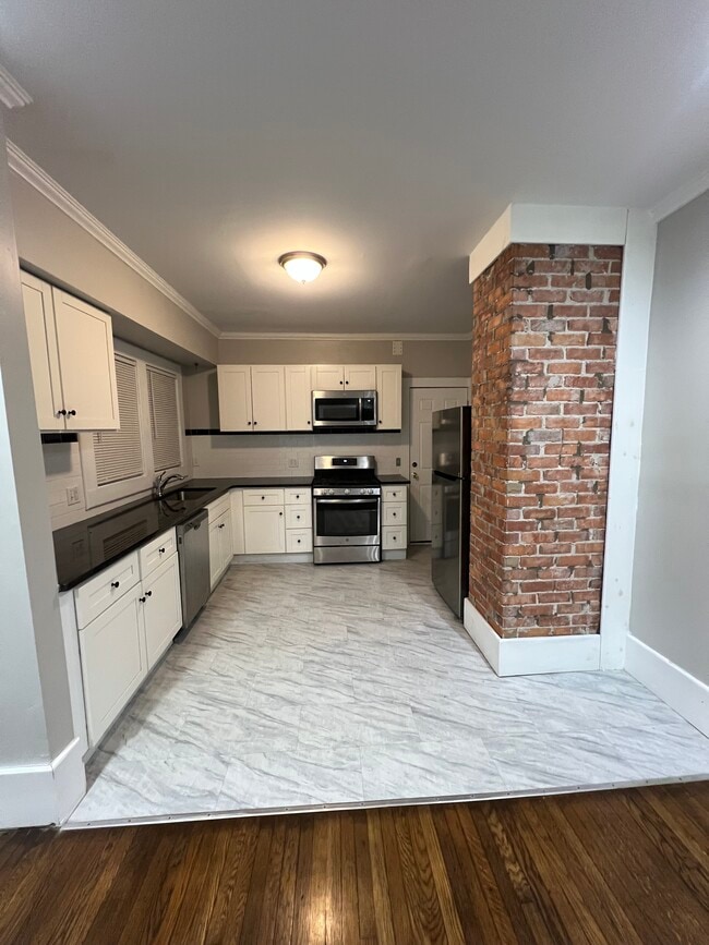 7428 Dunedin St, Unit 1