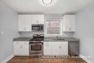 3817 N Sawyer Ave in Chicago, IL - Building Photo - Building Photo