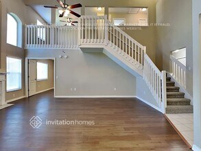 30603 Wrencrest Dr in Zephyrhills, FL - Foto de edificio - Building Photo