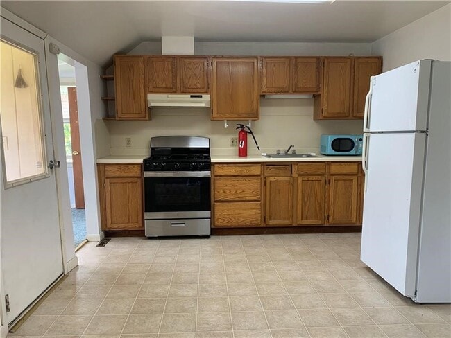 61 Church St in Oneonta, NY - Building Photo - Building Photo