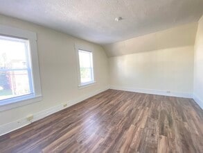 62 Ferry St in Manchester, NH - Building Photo - Building Photo