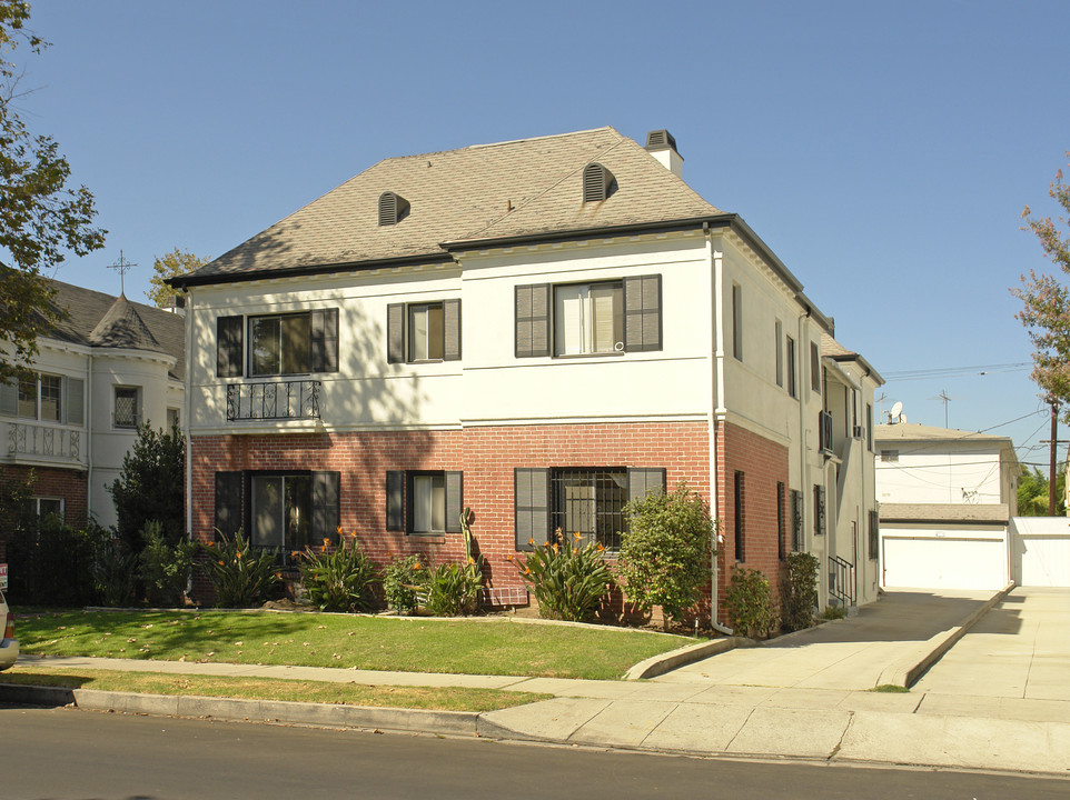 1307 N Alta Vista Blvd in Los Angeles, CA - Building Photo