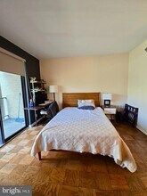2201 L St NW, Unit 820 in Washington, DC - Building Photo - Building Photo