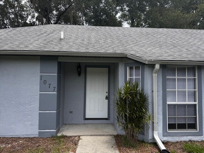 property at 1077 Shady Hollow Dr