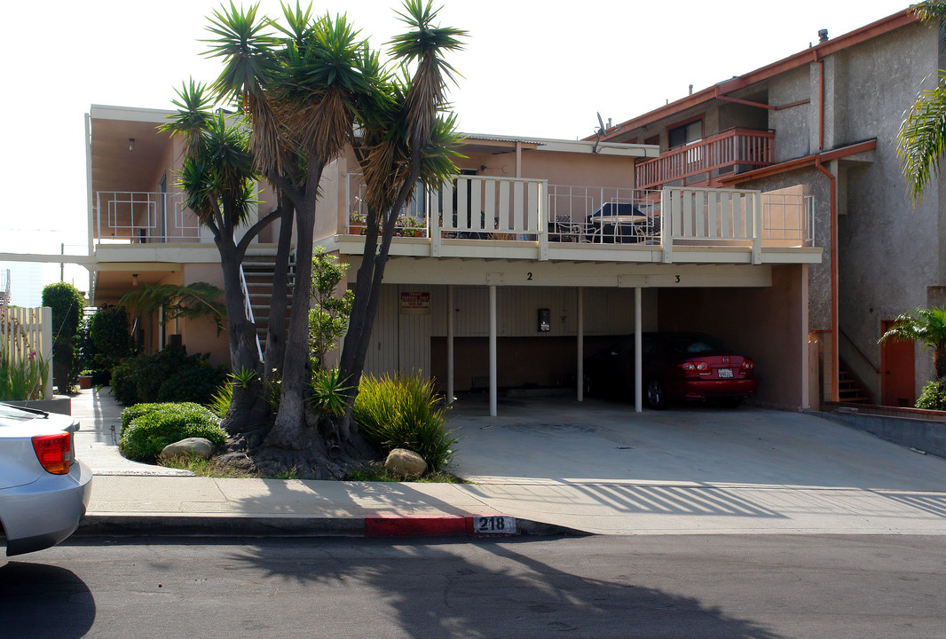 218 Lomita St in El Segundo, CA - Building Photo