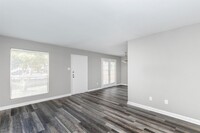 18001 Cypress Trace Rd, Unit 506 in Houston, TX - Building Photo - Building Photo