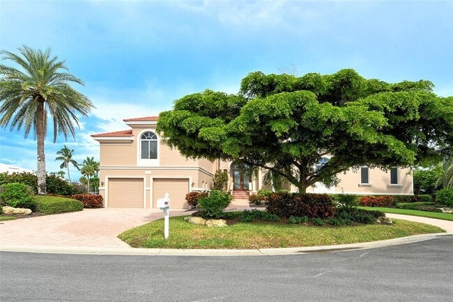 591 Putting Green Ln in Longboat Key, FL - Building Photo - Building Photo