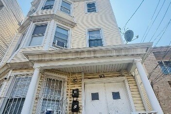 30 Wainwright St in Newark, NJ - Foto de edificio
