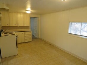 1620 Canary Ave in Billings, MT - Building Photo - Building Photo