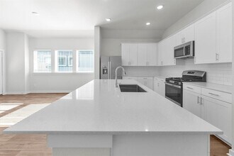 16015 Bishops Cap Way in Cypress, TX - Building Photo - Building Photo
