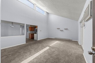 535 W Lies Rd in Carol Stream, IL - Building Photo - Building Photo