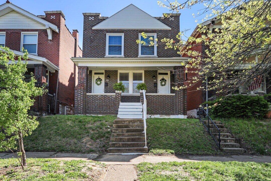 3136 Maury Ave, Unit 1 in St. Louis, MO - Foto de edificio
