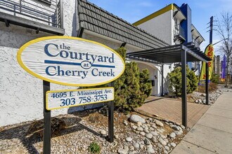 Courtyard at Cherry Creek in Denver, CO - Building Photo - Building Photo