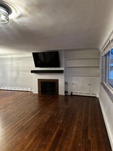 7524 Montgomery Rd, Unit 1A in Cincinnati, OH - Building Photo - Building Photo