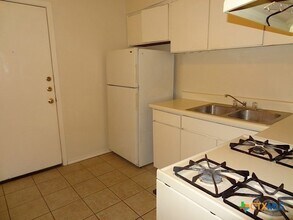 1231 N LBJ Dr in San Marcos, TX - Building Photo - Building Photo
