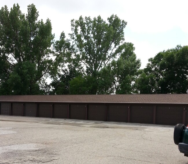 Red Rose Apartments in Boone, IA - Foto de edificio - Building Photo