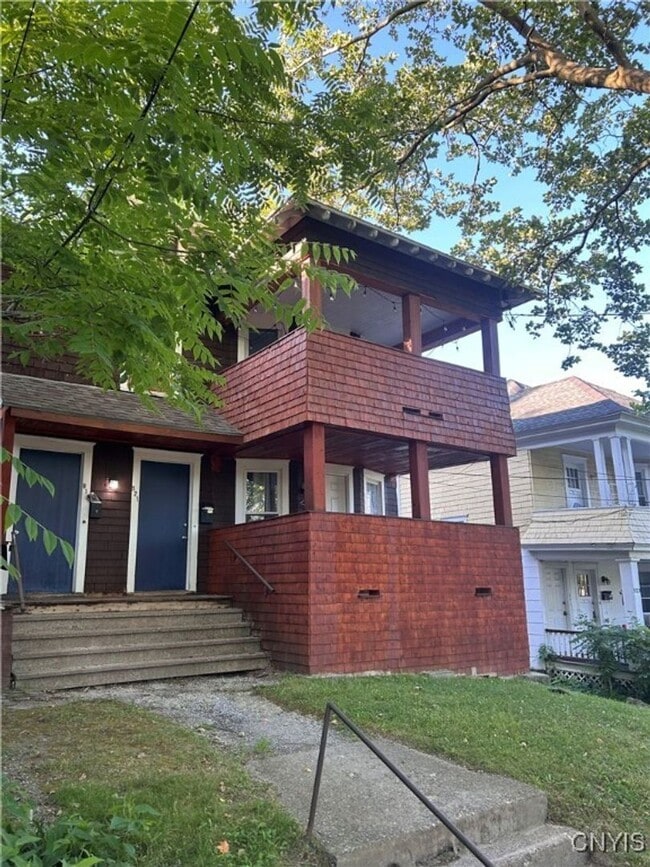 property at 519-521 Clarendon St