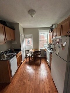 221 Hanover St, Unit 27 in Boston, MA - Building Photo - Building Photo