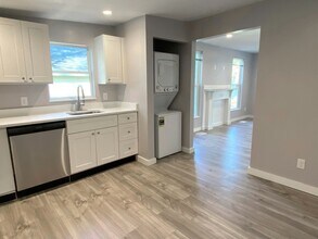 103 W 54th St in Savannah, GA - Building Photo - Building Photo