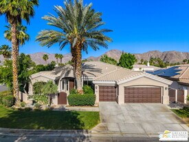 47925 Via Livorno in La Quinta, CA - Building Photo