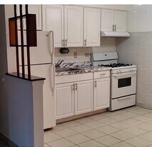 10466 Betty Ct, Unit GE in Rosemont, IL - Building Photo