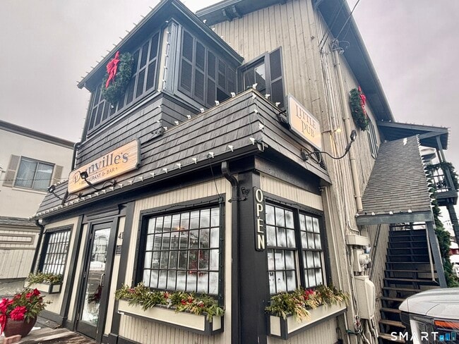 property at 41 Saugatuck Ave