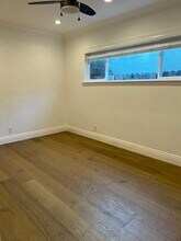 1454 N Clybourn Ave in Burbank, CA - Foto de edificio - Building Photo