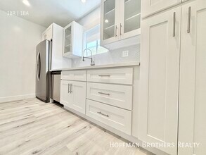 605 San Vicente Blvd-Unit -108A in Santa Monica, CA - Building Photo - Building Photo