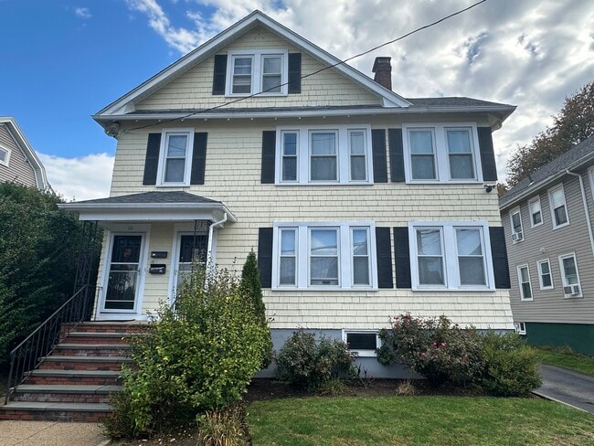 12 Jeanette Ave, Unit #1