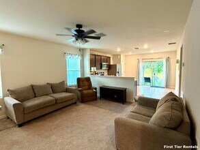 17168 Cagan Crossings Blvd in Clermont, FL - Foto de edificio - Building Photo
