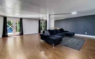 6858 Lockridge Dr NW in Atlanta, GA - Building Photo